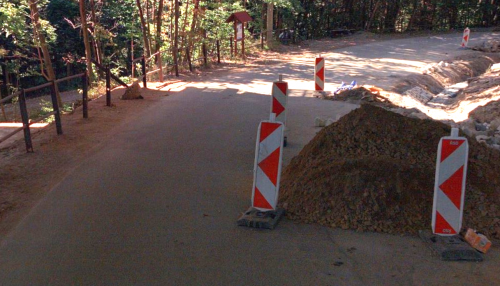 Pod mostem k Rakůvkám týden neprojedete