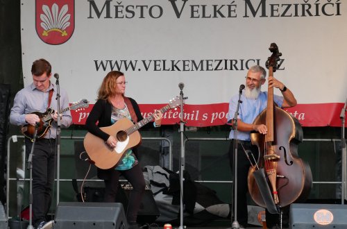 Skupina Flastr představila acoustic & bluegrass music