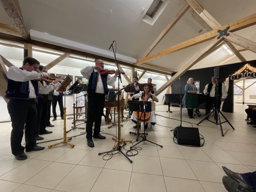 Charitativní koncert vynesl přes sedm tisíc korun. Peníze pomohou oddělení dlouhodobě nemocných