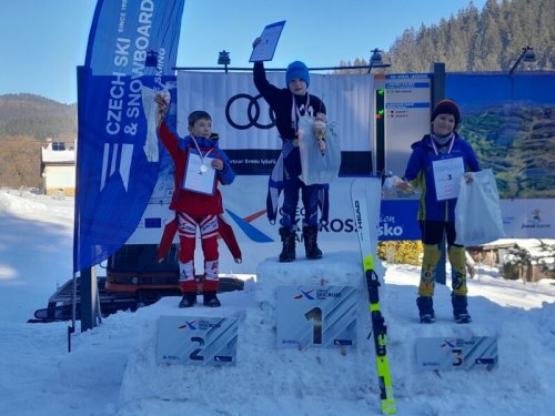 Skicrossaři na soustředění a Českém poháru v Jezerném 