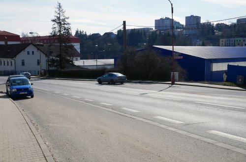 Na křižovatce u Alpy přibude odbočovací pruh