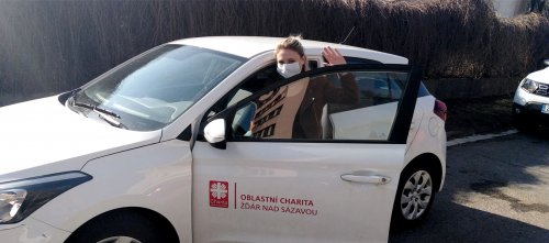 Jak pomáhala Charita v nouzovém stavu? 