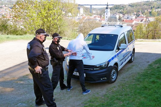 Strážníkům stačil jeden den k dopadení pachatele