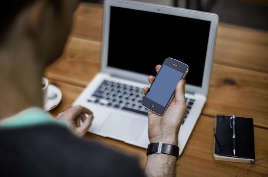 Starosta odpovídal na dotazy z chatu