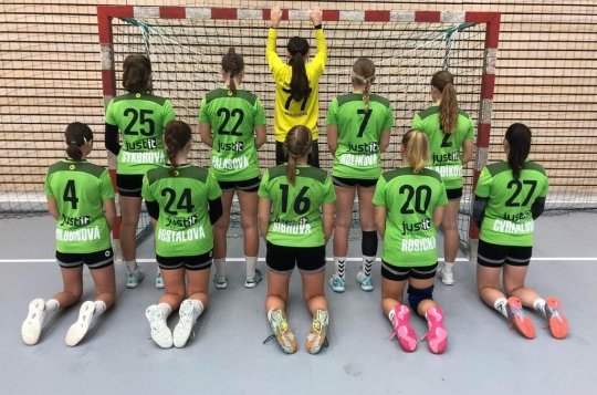 Starší dorostenky zakončily podzimní část vítězně