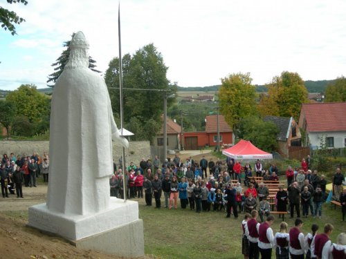Tasov má sochu svého zakladatele