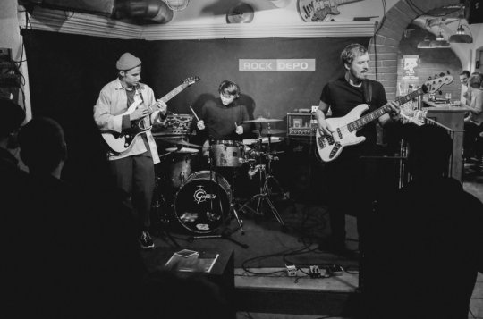 V Rock Depu se poprvé představily skupiny Ette Enaka a Obligod