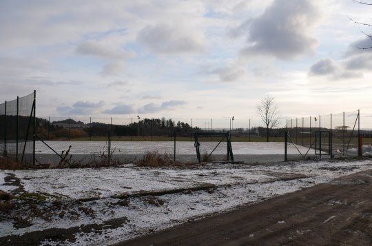 Lhotečtí mají nové hřiště