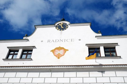 Oficiální cesta pomoci Ukrajině přes město Velké Meziříčí 