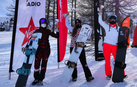 Sára Strnadová ve Francii ovládla závod kategorie Fis Junior