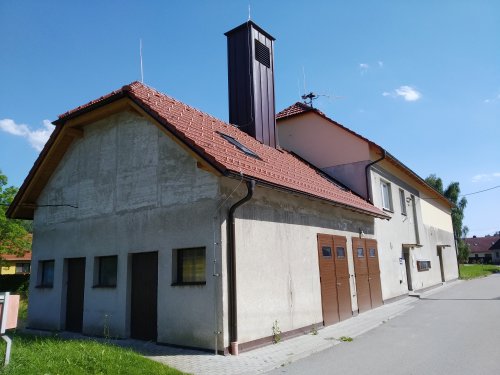 Nejpozději v příštím roce opraví v Mostištích fasádu kulturního domu