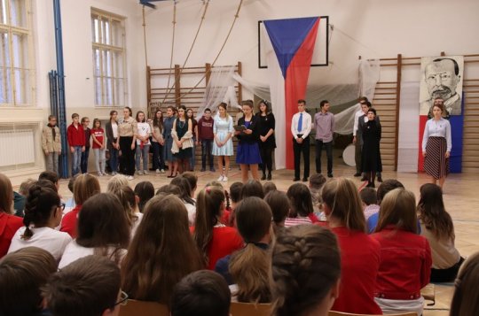 Vznik Československa slavili gymnazisté v roce 1918 i dnes
