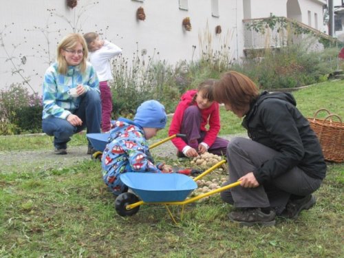 V balinském ekocentru oslavili úrodu