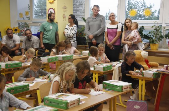 Prvňáčci mají za sebou první školní den