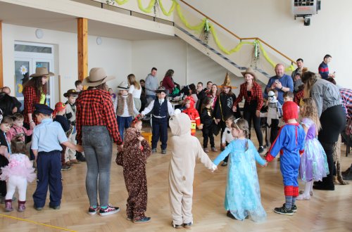 Co se událo v květnu na Dóze?