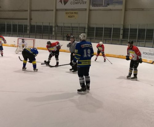 Jedenácté kolo nadstavbové části odehráli hráči městské hokejové ligy