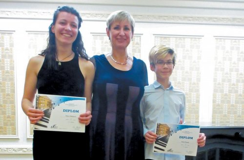 Klavíristé ze ZUŠ v soutěži postoupili do celostátního kola