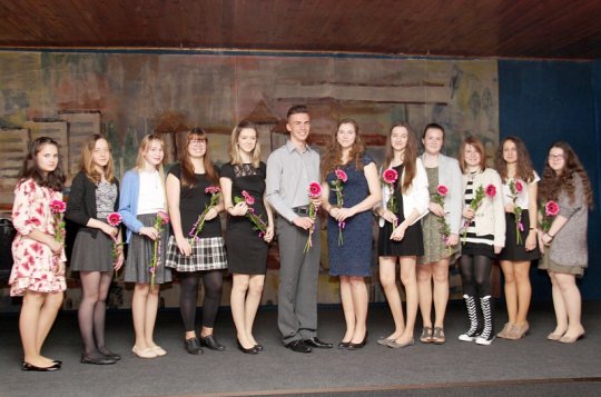 Mladí výtvarníci, absolventi ZUŠ vystavují v Jupiter clubu