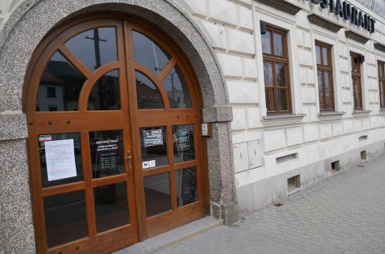 Město zřizuje sběrné místo roušek