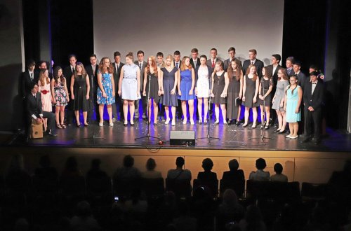 Deváťáci z Oslavické, Školní a Sokolovské se loučili se školou