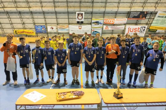 Mladší žáci házené skončili na domácím turnaji druzí