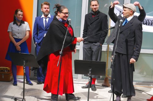 Velkomeziříčské seniory potěšili herci z Horáckého divadla