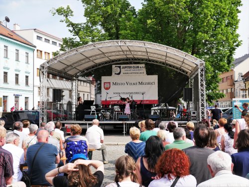 Kulturní léto zahájil koncert umělecké školy