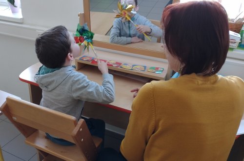 Porucha artikulace hlásek – dyslálie a kdy navštívit logopeda?