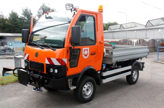 Technické služby představily svůj nový vůz regionálním partnerům