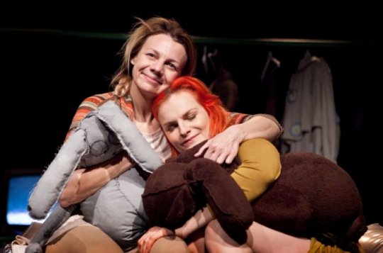 Představení Třetí prst na levé ruce se z důvodu nemoci ruší