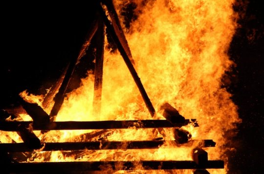 Vatru na Fajťáku zažehla rána z děla