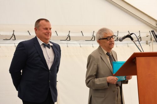 Cimrmanologové potvrdili géniovo okno do světa, další díla ještě počkají