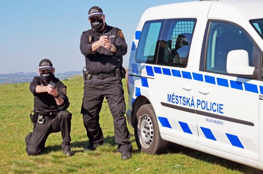 Do plného počtu chybí jeden strážník