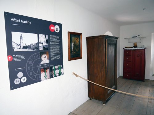 Nová instalace oživila věž kostela sv. Mikuláše