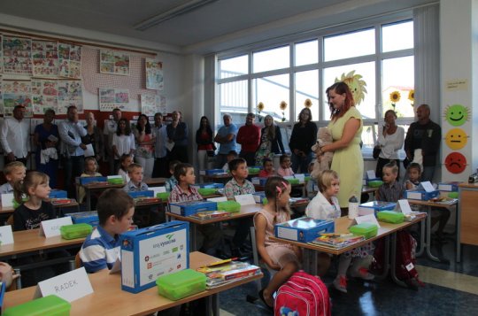 Přes pět tisíc prvňáčků Vysočiny dostane Bezpečný kufřík a stavebnici ROTO