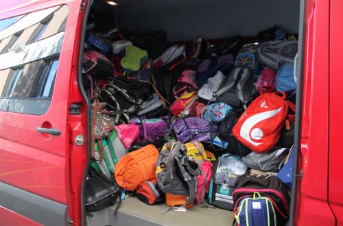 302 batůžků z Vysočiny putuje do Afriky