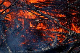 Hasiči vyjížděli o víkendu častěji