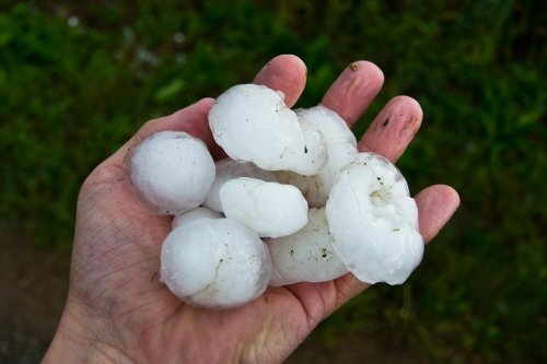 Výstraha před požáry a silnými bouřkami