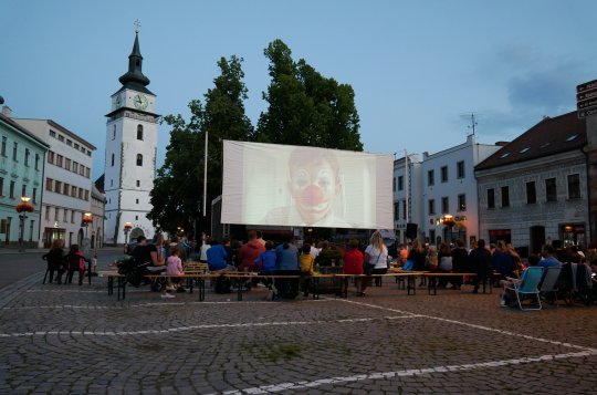 Kinematograf vybral více než deset tisíc korun