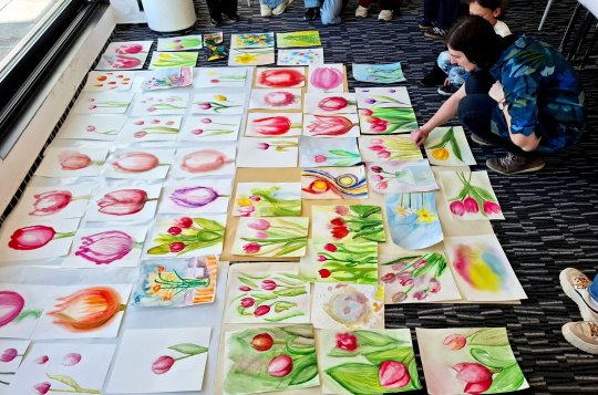 Tulipánový akvarel v Jupiter clubu