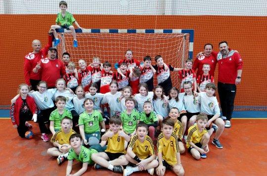 Naši nejmenší házenkáři a házenkářky odehráli další turnaj