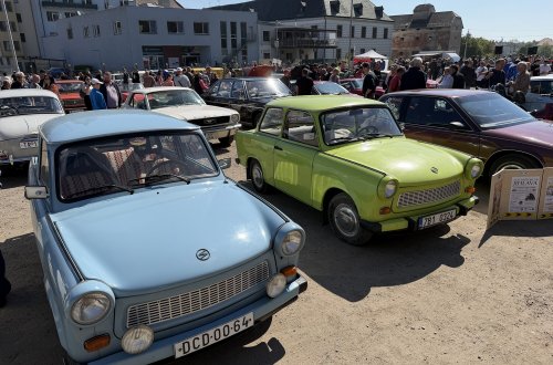 Naleštěné veterány zaplnily parkoviště ve Svitu