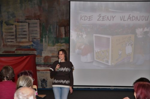 Kateřina Karásková přednášela o ženách, které vládnou mužům