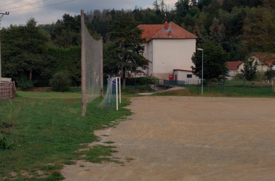 V Mostištích se budou zpevňovat plochy