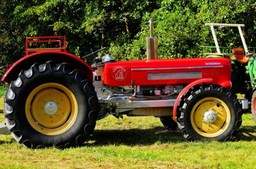 Žáci odborných škol postaví vlastní traktor. Zapojí se i ti z Meziříčí