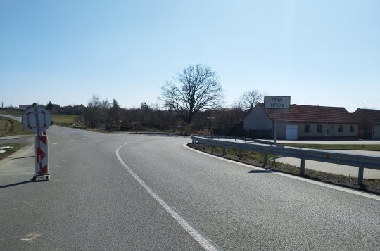 Obchvat u Osové Bítýšky se už v terénu rýsuje. Řidiče teď čekají dopravní omezení
