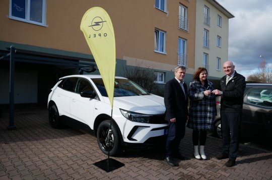 Terénní pečovatelská služba má první nové auto