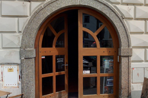 Na Obecníku budou nové obloukové stěny