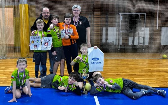 Holky i kluci z házenkářského minižactva a přípravky uspěli v Brně