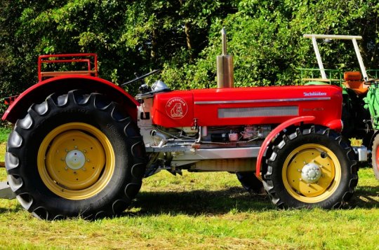 Žáci odborných škol postaví vlastní traktor. Zapojí se i ti z Meziříčí